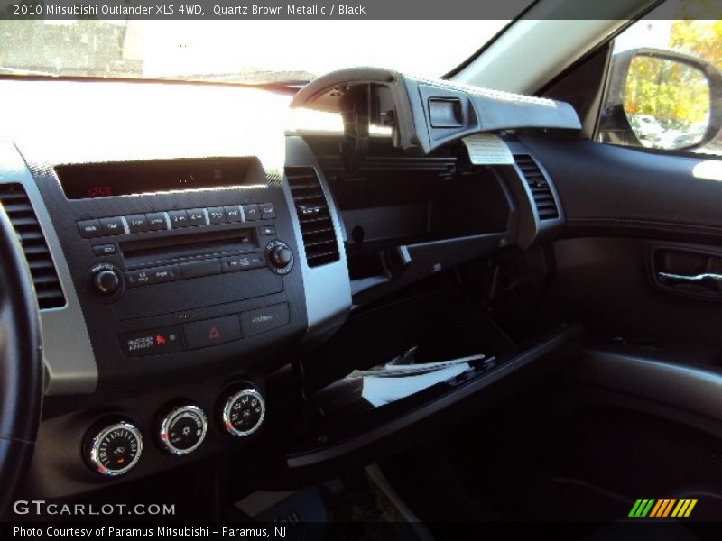 Quartz Brown Metallic / Black 2010 Mitsubishi Outlander XLS 4WD