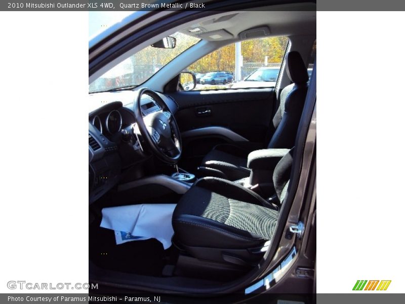 Quartz Brown Metallic / Black 2010 Mitsubishi Outlander XLS 4WD