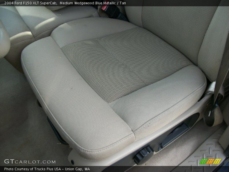 Front Seat of 2004 F150 XLT SuperCab