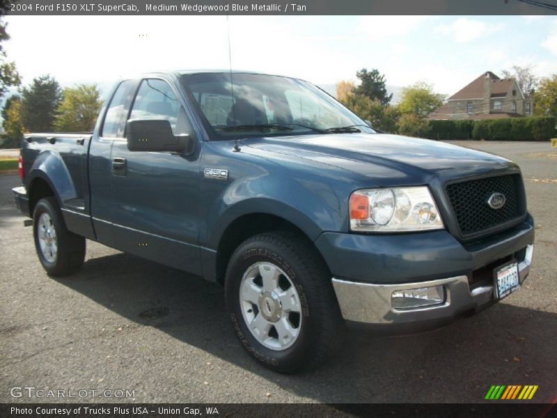 Medium Wedgewood Blue Metallic / Tan 2004 Ford F150 XLT SuperCab