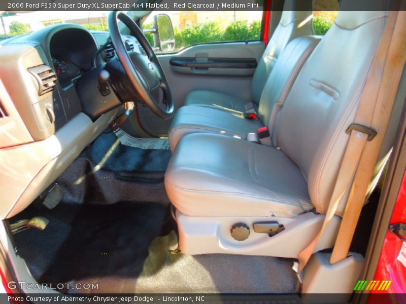 Red Clearcoat / Medium Flint 2006 Ford F350 Super Duty XL SuperCab 4x4 Flatbed
