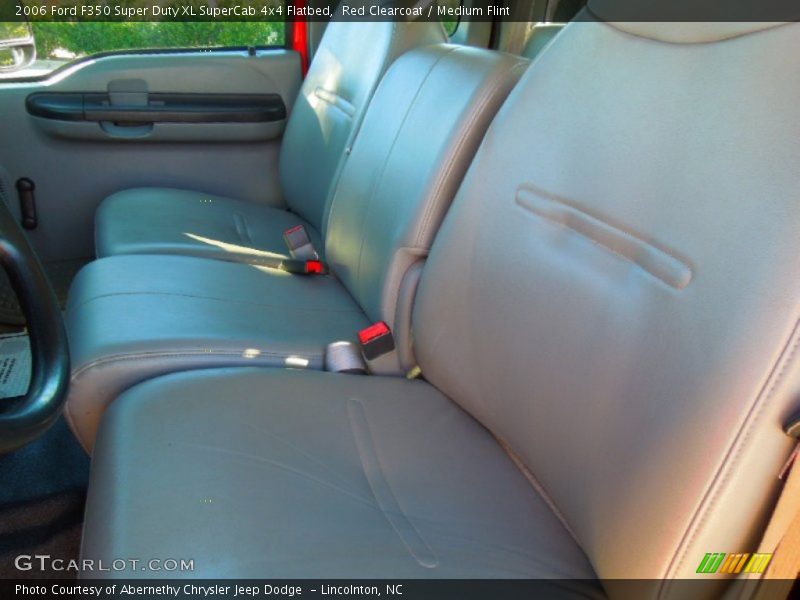 Red Clearcoat / Medium Flint 2006 Ford F350 Super Duty XL SuperCab 4x4 Flatbed