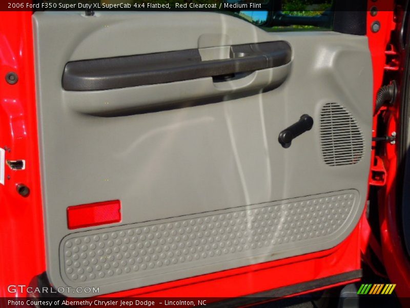 Red Clearcoat / Medium Flint 2006 Ford F350 Super Duty XL SuperCab 4x4 Flatbed