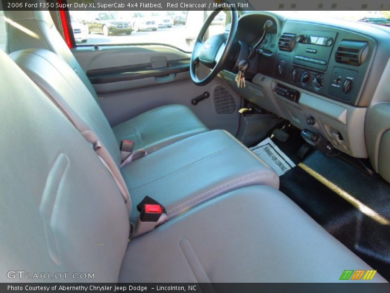 Red Clearcoat / Medium Flint 2006 Ford F350 Super Duty XL SuperCab 4x4 Flatbed