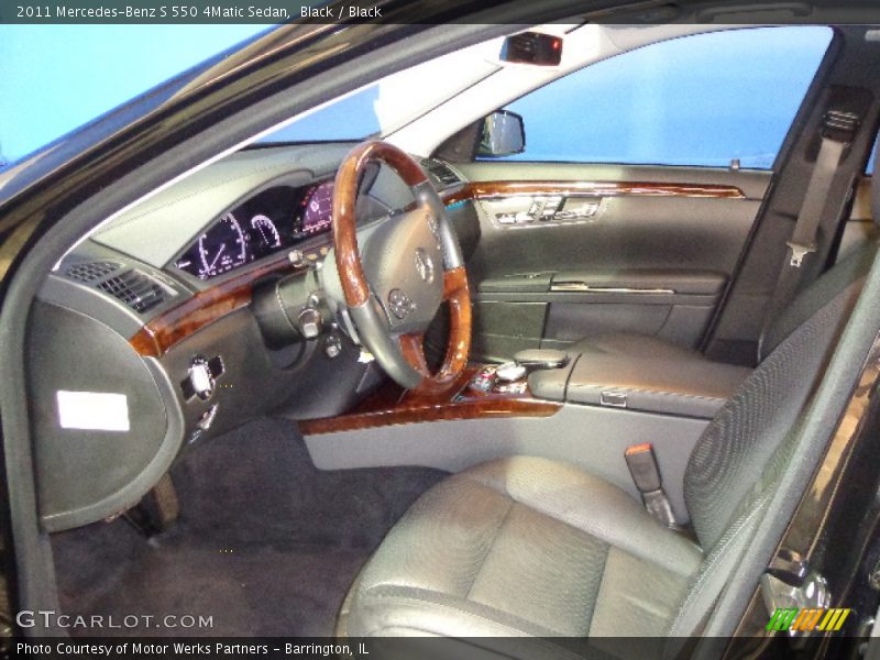 Black / Black 2011 Mercedes-Benz S 550 4Matic Sedan