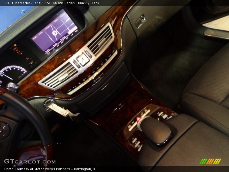 Black / Black 2011 Mercedes-Benz S 550 4Matic Sedan