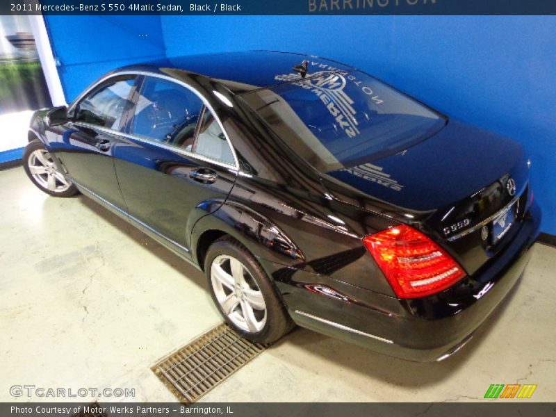 Black / Black 2011 Mercedes-Benz S 550 4Matic Sedan