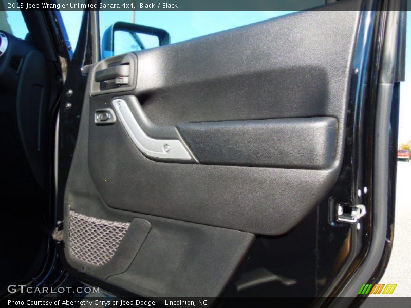 Black / Black 2013 Jeep Wrangler Unlimited Sahara 4x4