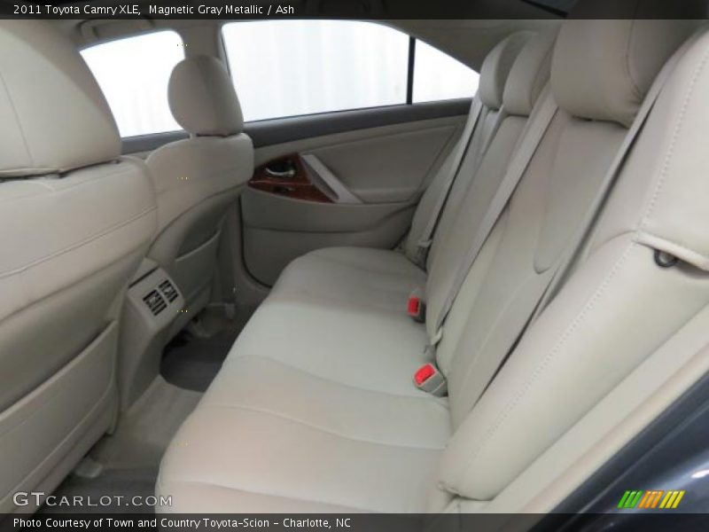 Magnetic Gray Metallic / Ash 2011 Toyota Camry XLE