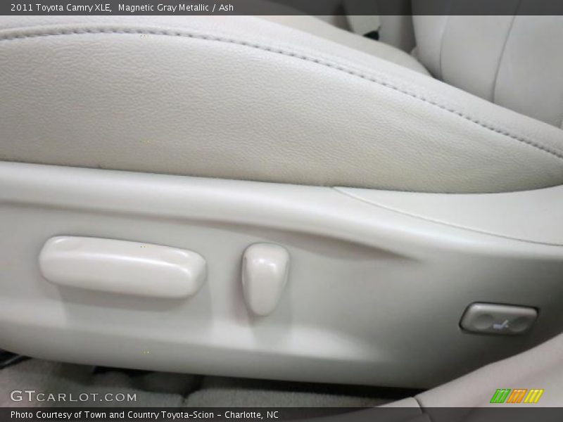 Magnetic Gray Metallic / Ash 2011 Toyota Camry XLE