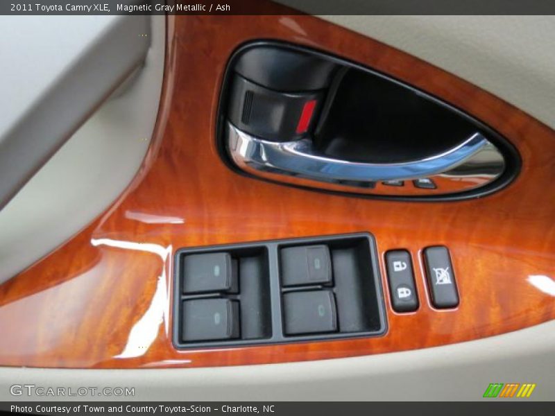 Magnetic Gray Metallic / Ash 2011 Toyota Camry XLE