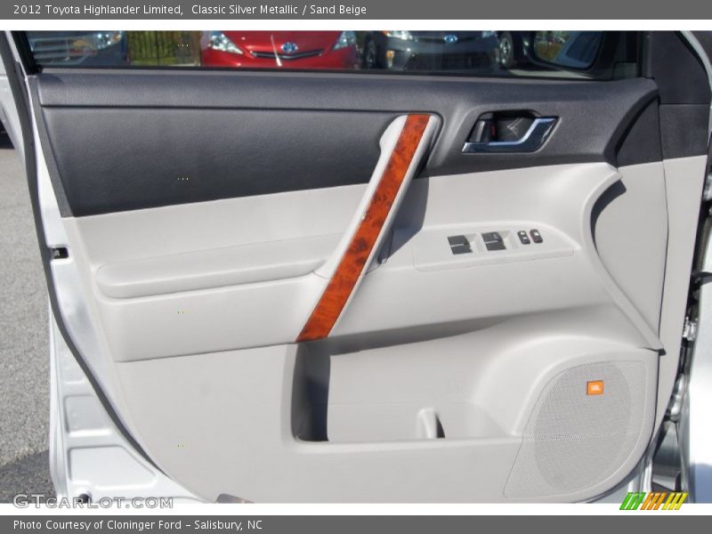 Classic Silver Metallic / Sand Beige 2012 Toyota Highlander Limited