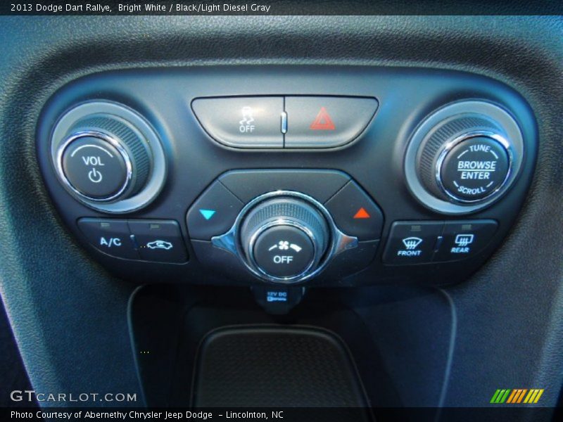 Bright White / Black/Light Diesel Gray 2013 Dodge Dart Rallye