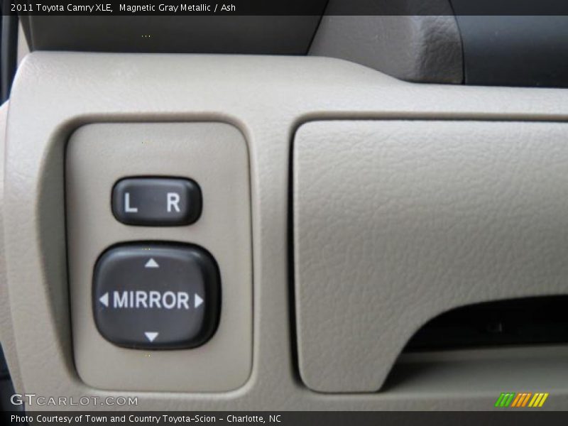 Magnetic Gray Metallic / Ash 2011 Toyota Camry XLE