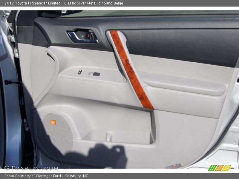 Classic Silver Metallic / Sand Beige 2012 Toyota Highlander Limited