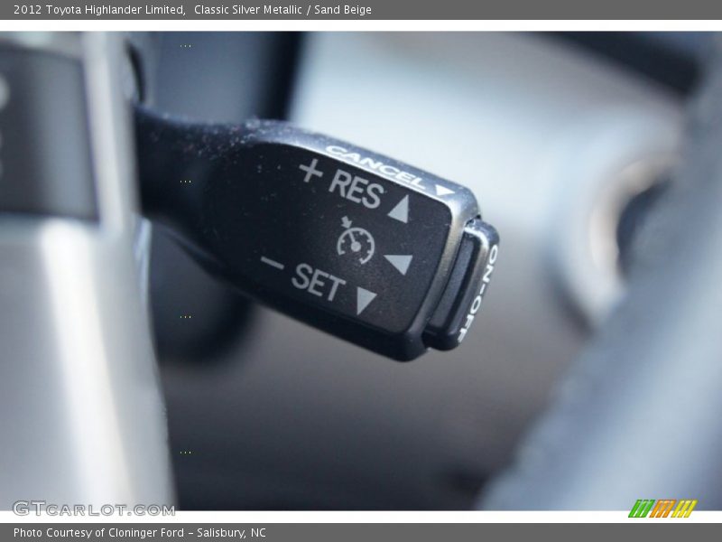 Classic Silver Metallic / Sand Beige 2012 Toyota Highlander Limited