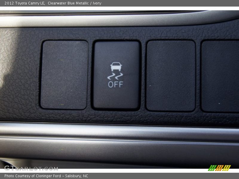 Clearwater Blue Metallic / Ivory 2012 Toyota Camry LE