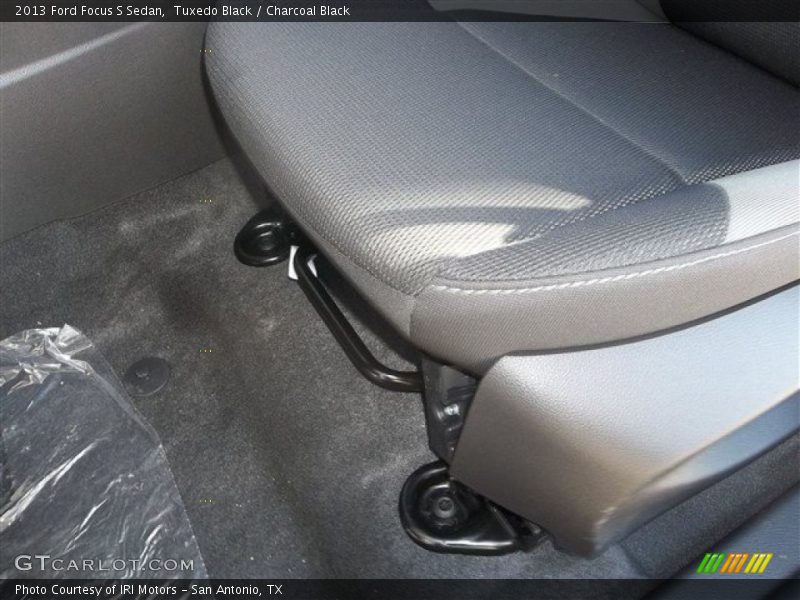 Tuxedo Black / Charcoal Black 2013 Ford Focus S Sedan
