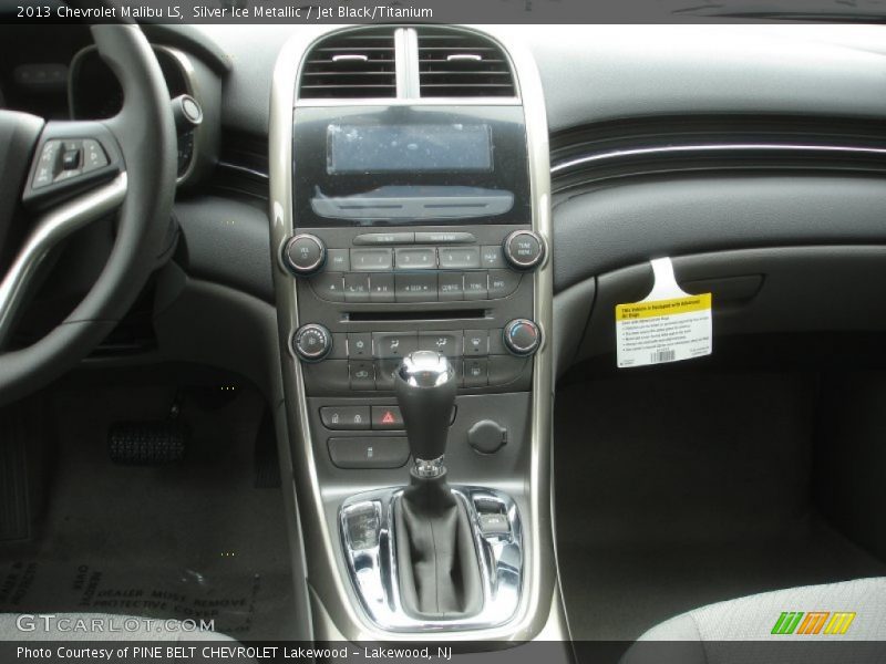 Silver Ice Metallic / Jet Black/Titanium 2013 Chevrolet Malibu LS