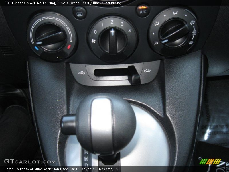 Crystal White Pearl / Black/Red Piping 2011 Mazda MAZDA2 Touring
