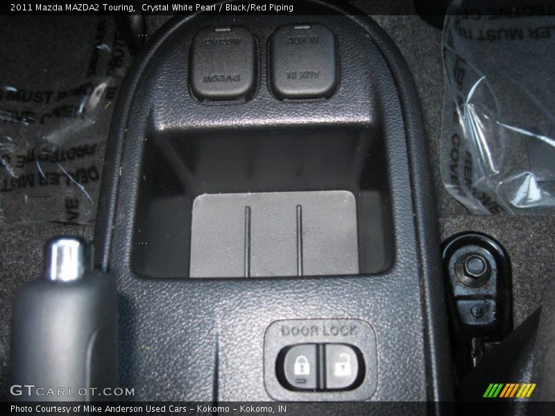 Crystal White Pearl / Black/Red Piping 2011 Mazda MAZDA2 Touring
