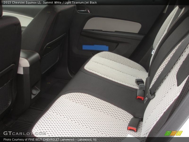 Summit White / Light Titanium/Jet Black 2013 Chevrolet Equinox LS