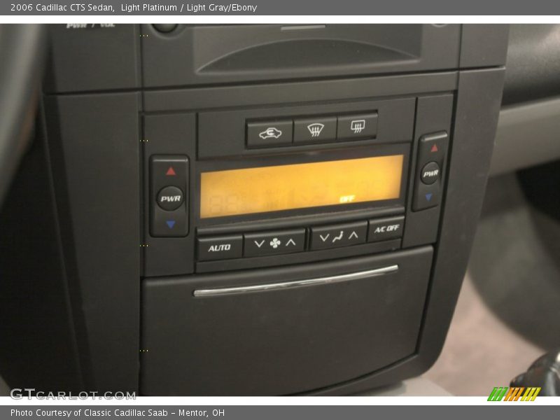 Light Platinum / Light Gray/Ebony 2006 Cadillac CTS Sedan