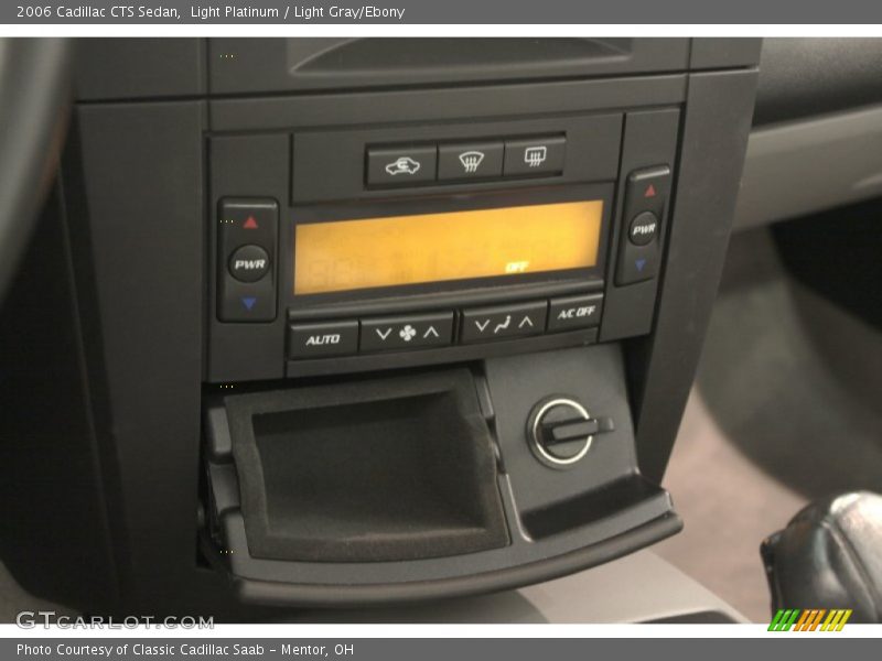 Light Platinum / Light Gray/Ebony 2006 Cadillac CTS Sedan