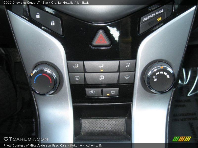 Black Granite Metallic / Jet Black 2011 Chevrolet Cruze LT