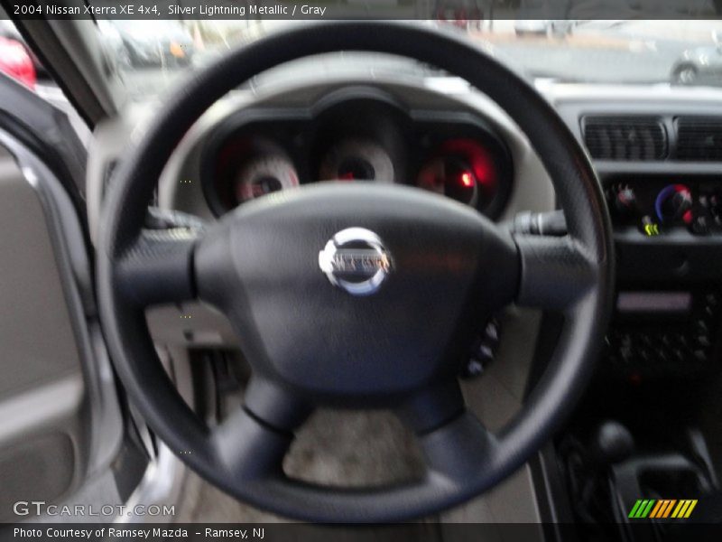 Silver Lightning Metallic / Gray 2004 Nissan Xterra XE 4x4