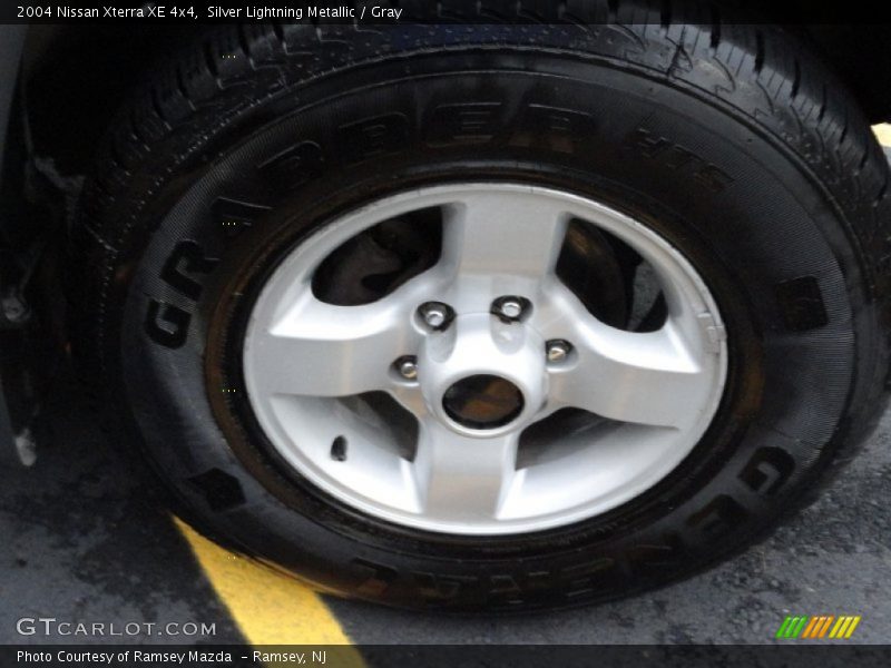 Silver Lightning Metallic / Gray 2004 Nissan Xterra XE 4x4