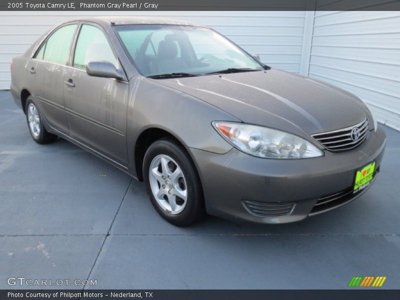 Phantom Gray Pearl / Gray 2005 Toyota Camry LE