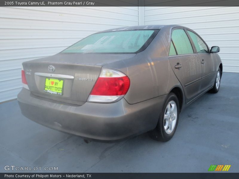 Phantom Gray Pearl / Gray 2005 Toyota Camry LE