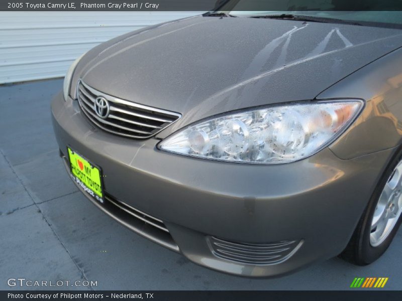 Phantom Gray Pearl / Gray 2005 Toyota Camry LE