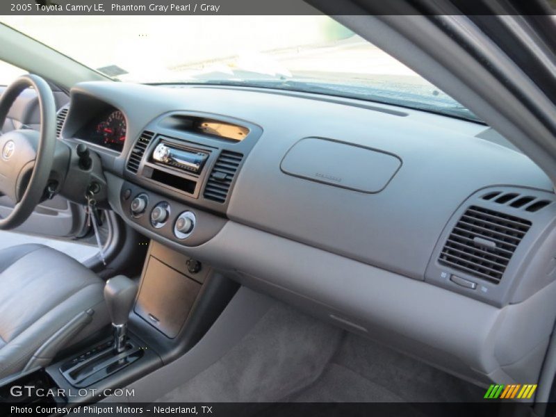 Phantom Gray Pearl / Gray 2005 Toyota Camry LE