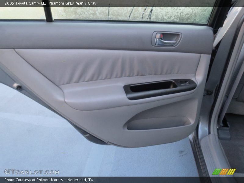 Phantom Gray Pearl / Gray 2005 Toyota Camry LE