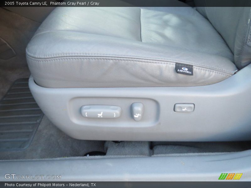 Phantom Gray Pearl / Gray 2005 Toyota Camry LE