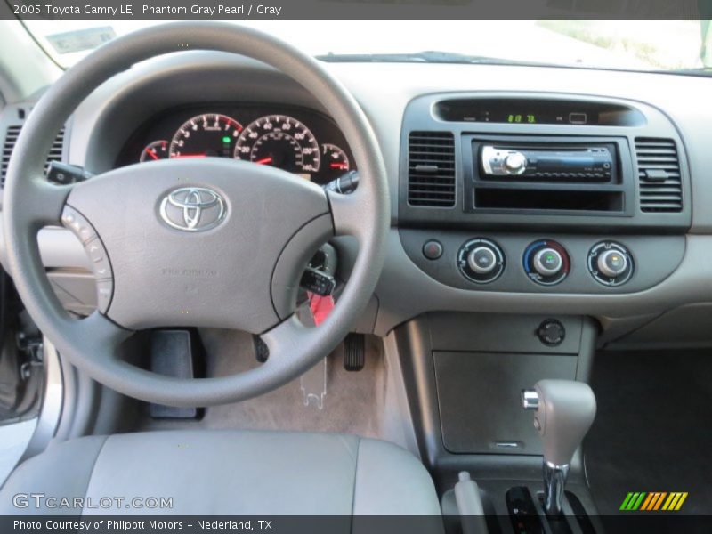Phantom Gray Pearl / Gray 2005 Toyota Camry LE