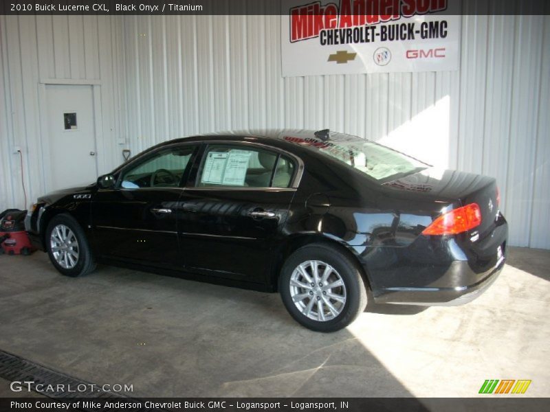 Black Onyx / Titanium 2010 Buick Lucerne CXL