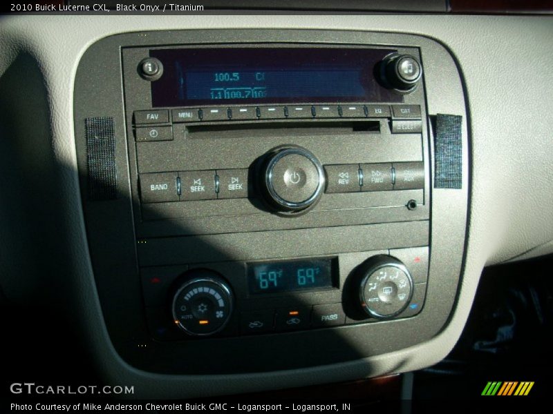 Black Onyx / Titanium 2010 Buick Lucerne CXL
