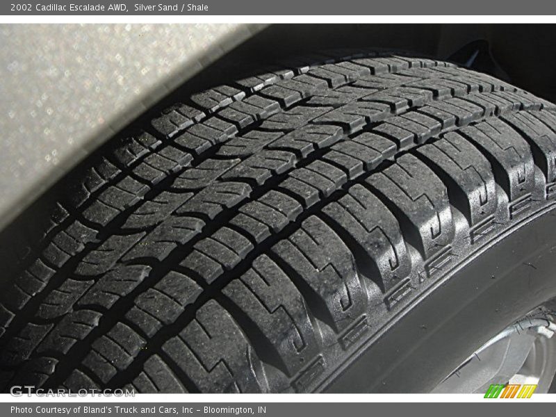 Silver Sand / Shale 2002 Cadillac Escalade AWD