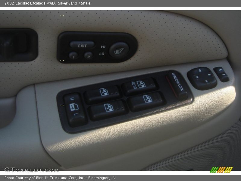 Silver Sand / Shale 2002 Cadillac Escalade AWD