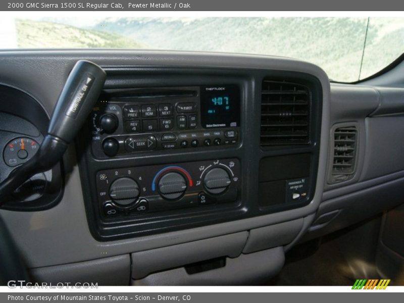 Controls of 2000 Sierra 1500 SL Regular Cab