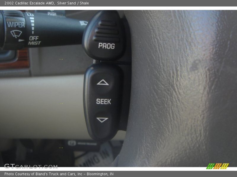 Silver Sand / Shale 2002 Cadillac Escalade AWD