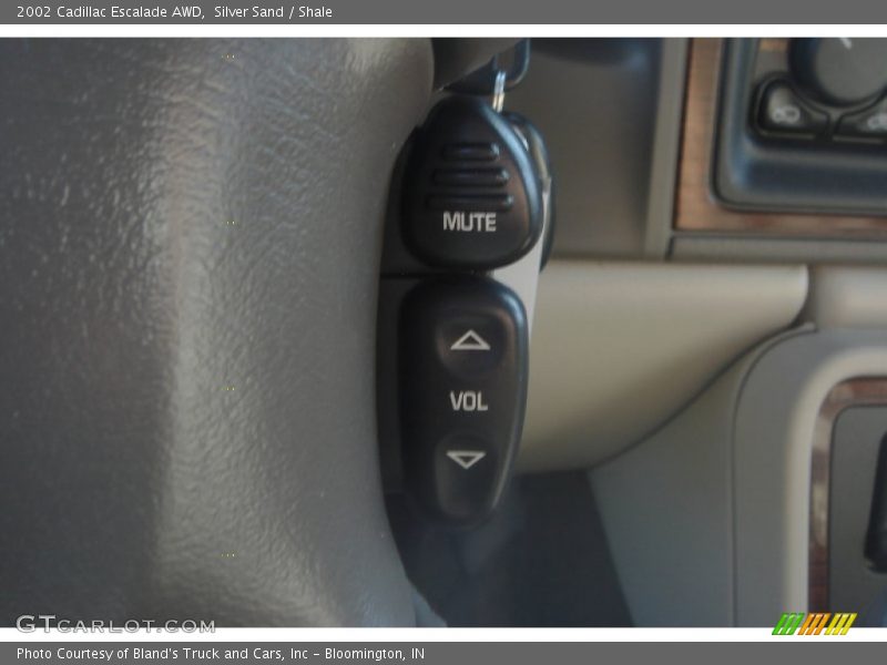 Silver Sand / Shale 2002 Cadillac Escalade AWD