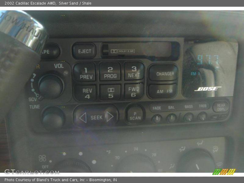 Silver Sand / Shale 2002 Cadillac Escalade AWD