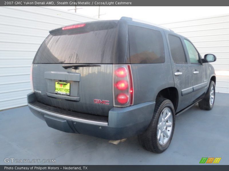 Stealth Gray Metallic / Cocoa/Light Cashmere 2007 GMC Yukon Denali AWD