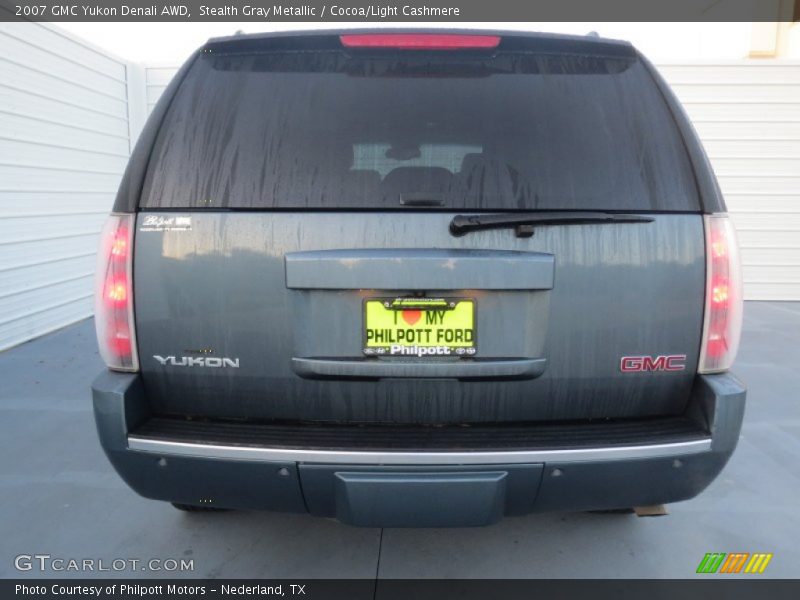 Stealth Gray Metallic / Cocoa/Light Cashmere 2007 GMC Yukon Denali AWD