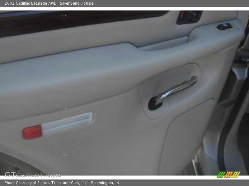 Silver Sand / Shale 2002 Cadillac Escalade AWD