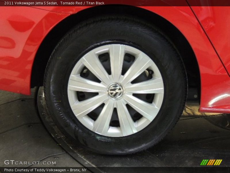 Tornado Red / Titan Black 2011 Volkswagen Jetta S Sedan